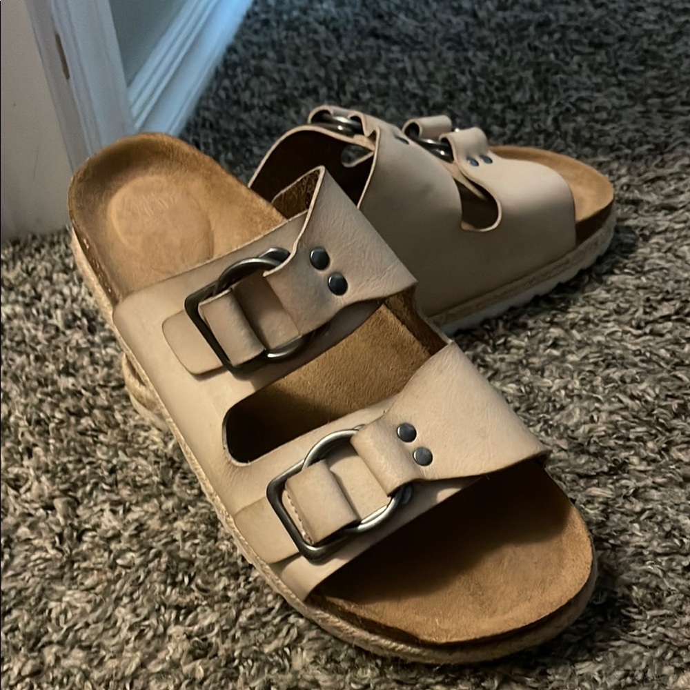 Time and Tru Cream Platform Sandals